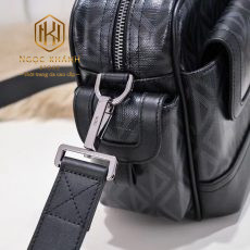 Túi đeo chéo nam Dior