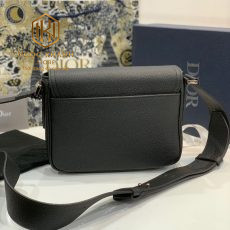 tui deo cheo nam dior mau den da nhan logo noi 5