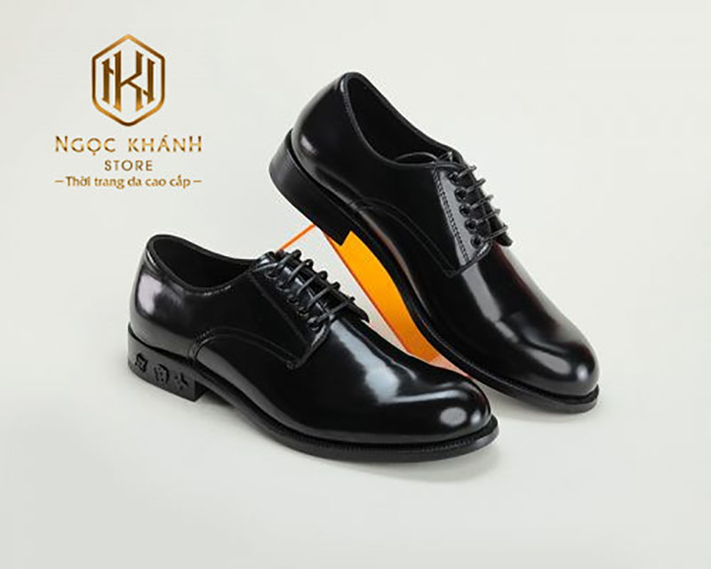 Giày nam mặc quần tây