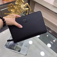 vi nam louis vuitton cam tay da epi hoa tiet dap logo 9 1