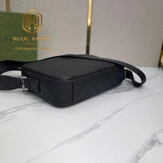 TUI DEO CHEO GUCCI MAU DEN HOA TIET DAP LOGO IN CHU VANG TNGC04 6