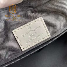 Túi đeo chéo Louis Vuitton