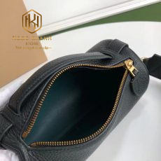 Túi đeo chéo Burberry nam