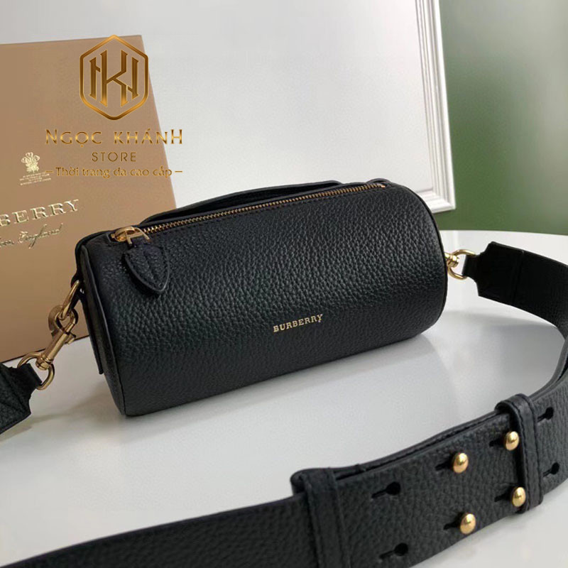 tui deo cheo burberry nam mau den da nhan dang tru tron 6 1