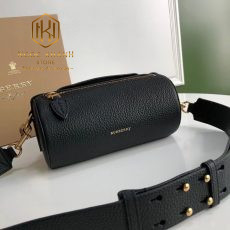 Túi đeo chéo Burberry nam