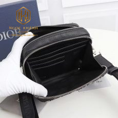 Túi đeo chéo Dior