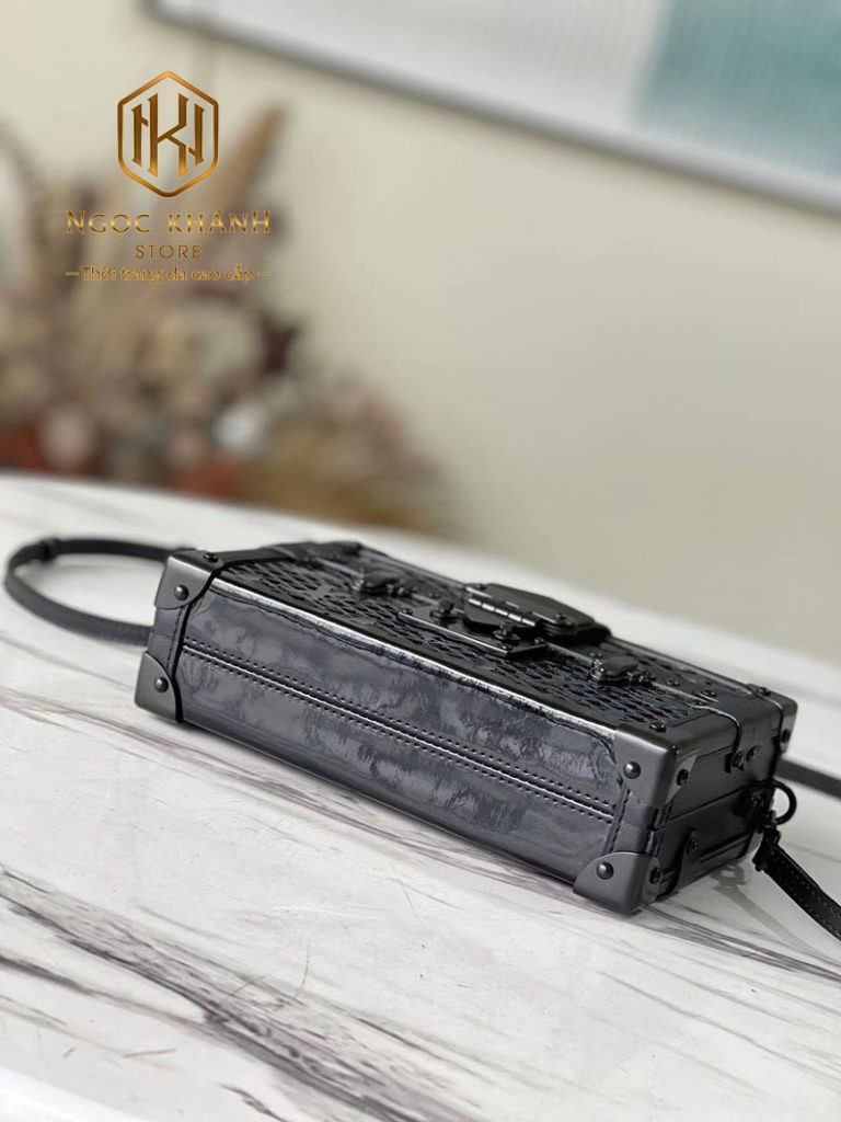 Túi đeo chéo Louis Vuitton