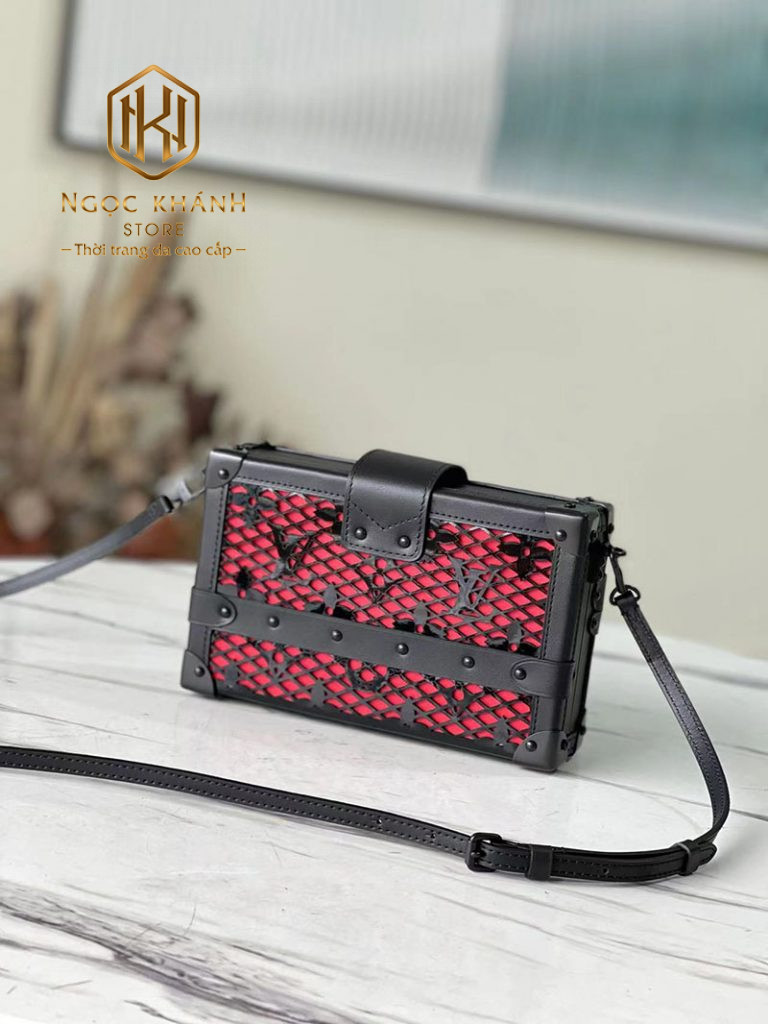 Túi đeo chéo Louis Vuitton