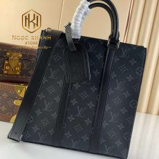 Túi xách nam Louis Vuitton