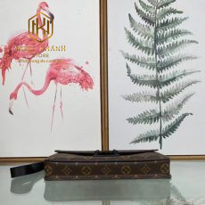 Ví nam Louis Vuitton