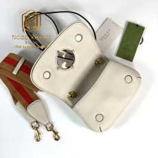 Tui xach nu Gucci Blondie mau trang khoa logo vang day soc do TXNGC10 2