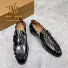 giay luoi burberry mau den da bong hoa tiet tag tron 4 1