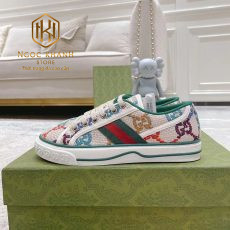 Giày nam Gucci