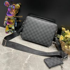 Túi đeo chéo Louis Vuitton