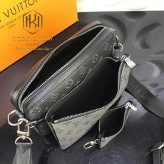 Túi đeo chéo Louis Vuitton