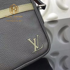 Túi đeo chéo Louis Vuitton