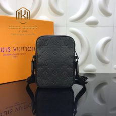 Túi đeo chéo Louis Vuitton