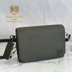 Túi đeo chéo Louis Vuitton