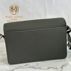 Túi đeo chéo Louis Vuitton