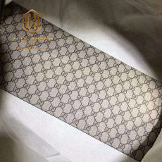 tui du lich gucci mau nau be hoa tiet in logo soc xanh do 9