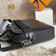 Túi xách nam Louis Vuitton