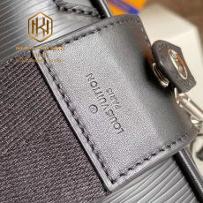 Túi xách nam Louis Vuitton