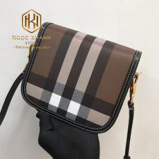 tui xach nu burberry elizabeth crossbody mau nau hoa tiet ke den 8