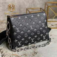 tui xach nu louis vuitton coussin pm mau den hoa tiet logo trang in chim 2