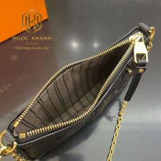 tui xach nu louis vuitton easy pouch mau den hoa tiet hoa chim 9