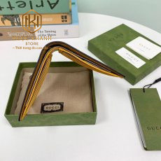 vi nam gucci bo tui mau be hoa tiet mat ho in logo 5