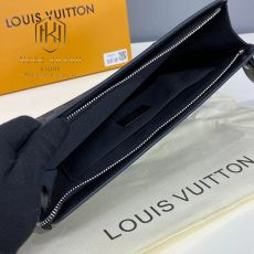 Ví nam Louis Vuitton