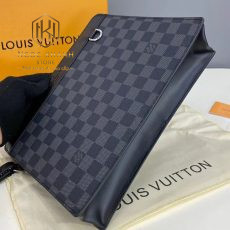 Ví nam Louis Vuitton