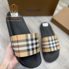 DEP BURBERRY NAM QUAI NGANG HOA TIET QUAI KE NAU DE DEN DBB02 4