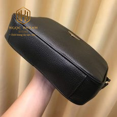 Túi đeo chéo nam Prada