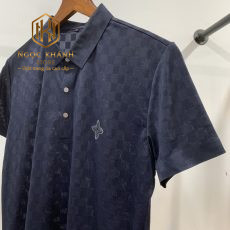 AO PHONG NAM LOUIS VUITTON HOA TIET CARO CHIM LOGO HOA TRUOC NGUC APLV01 12