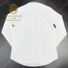 AO SO MI BURBERRY DAI TAY HOA TIET LOGO CHU SOC KE NAU ASMB01 3