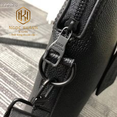 TUI XACH NAM LOUIS VUITTON MAU DEN DA NHAN HOA TIET LOGO NOI GOC TXLV01 6 1