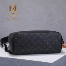 Ba lô Louis Vuitton nam