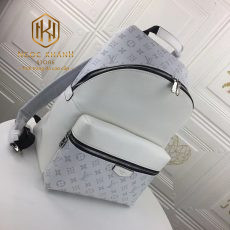 Ba lô Louis Vuitton nam