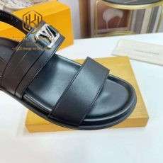 Dép Louis Vuitton nam