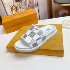 Dép Louis Vuitton nam quai ngang