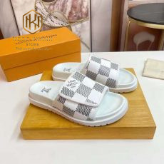 Dép Louis Vuitton nam quai ngang