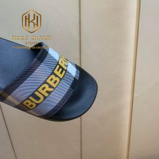 Dép Burberry nam quai ngang