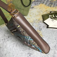 Túi đeo chéo Gucci nam