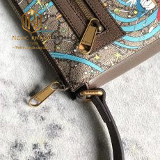 Túi đeo chéo Gucci nam