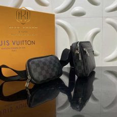Túi đeo chéo Louis Vuitton