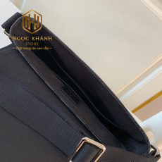 TÚI ĐEO CHÉO LOUIS VUITTON MÀU ĐEN HỌA TIẾT