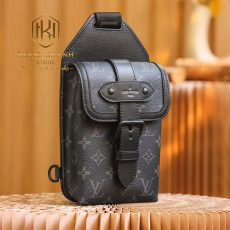 Túi đeo chéo Louis Vuitton