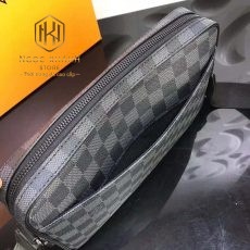 Túi đeo chéo Louis Vuitton