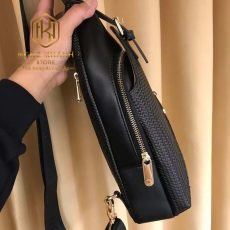 Túi đeo chéo Louis Vuitton